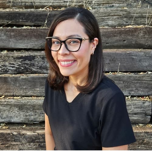 A Mountain View Smiles clinical team member