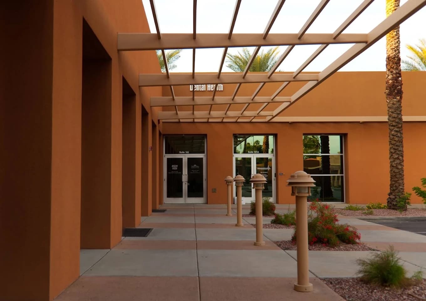 The covered walkway leading to the Mountain View Smiles office